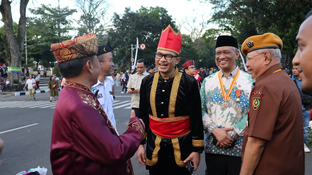 gambar ke-7