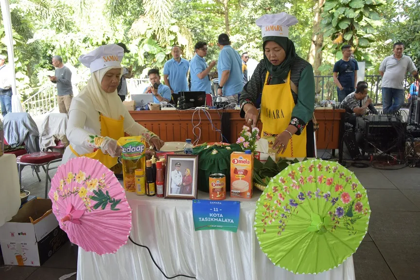 gambar ke-6