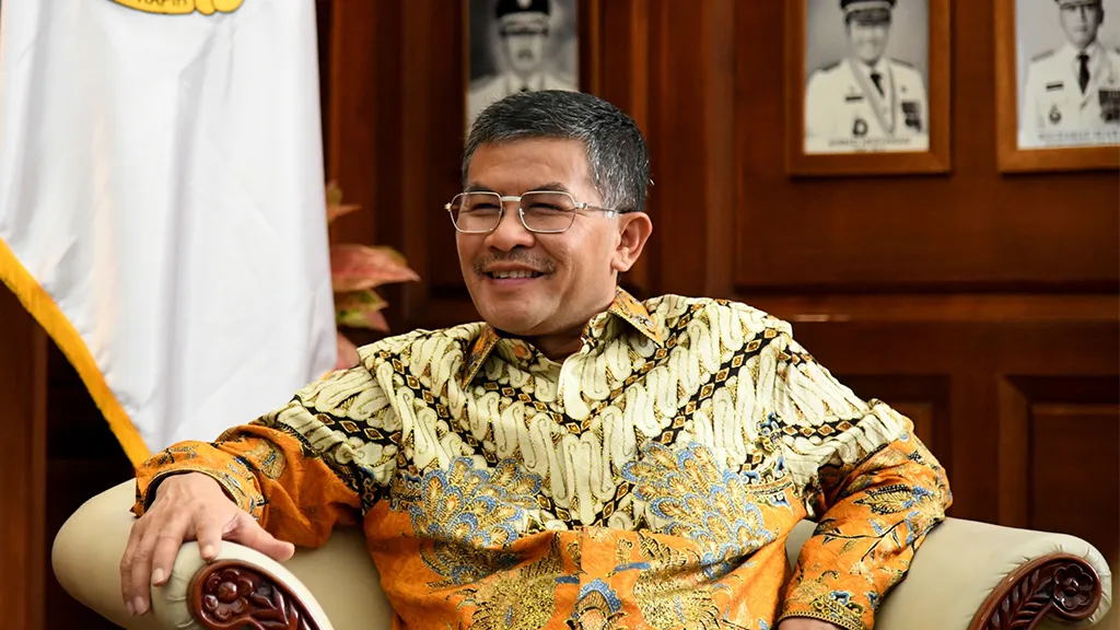 gambar ke-1