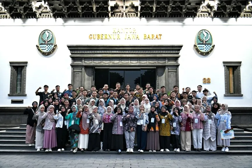 gambar ke-6