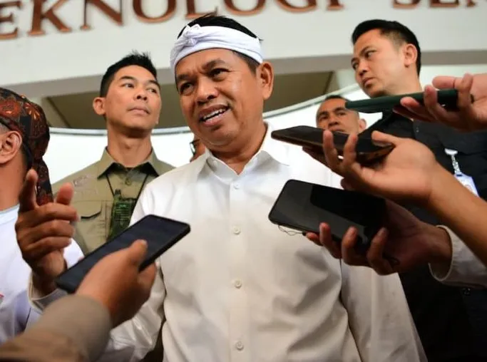 Poster post KDM akan Pulangkan Rizki dari Kamboja