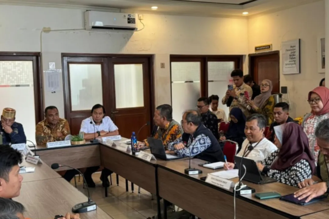 Perkuat Kolaborasi, BPBD Jabar dan Komite II DPD RI Bahas Penanggulangan Bencana