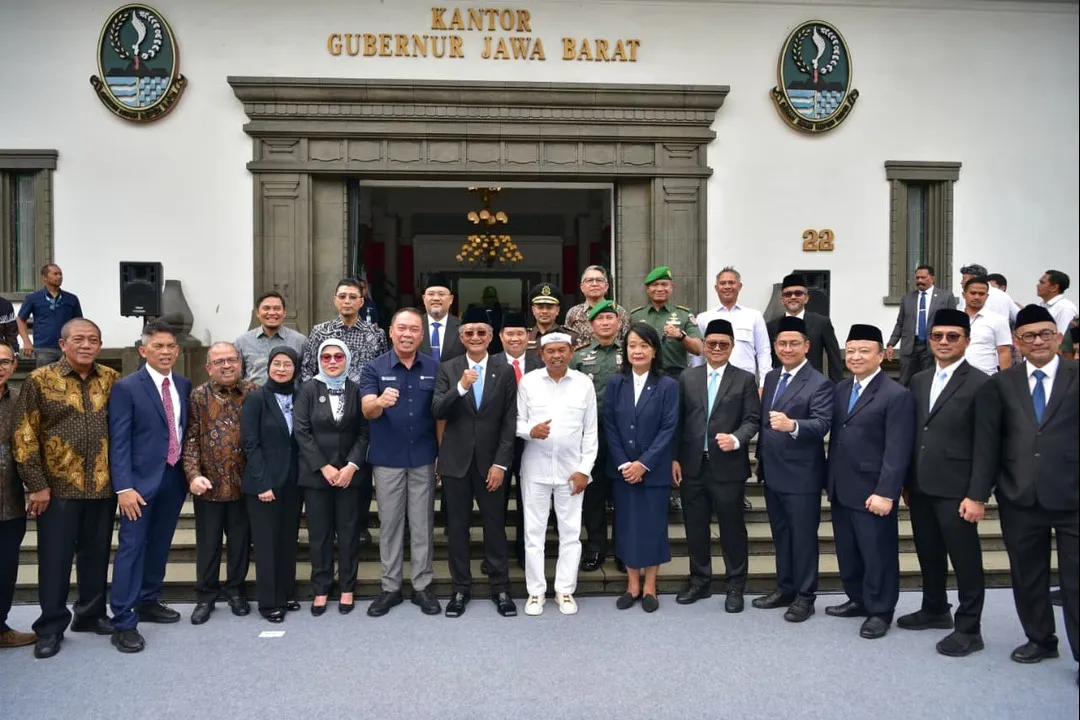 Poster post Hari Bakti PU ke 80 Jabar, Teguhkan Komitmen Integritas dan Pemerataan Pembangunan
