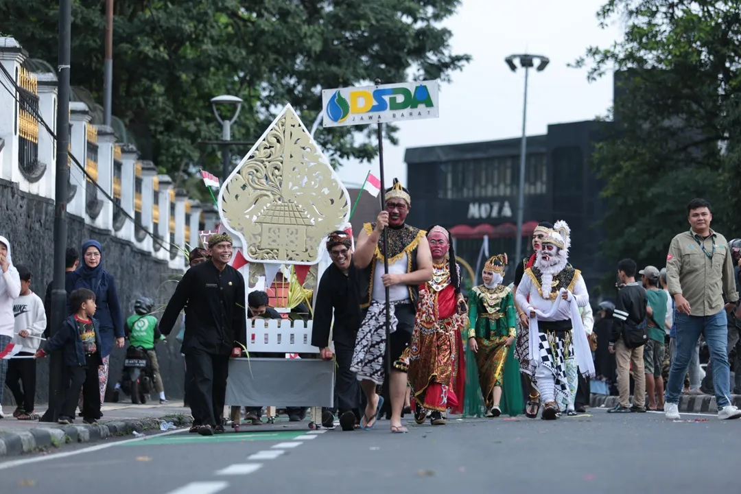 Poster post DSDA Jabar Semarakan Kirab Budaya Hari Jadi ke-80 Provinsi Jabar