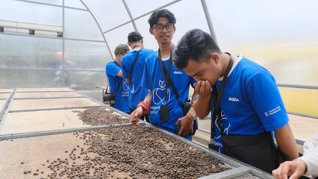 gambar ke-7