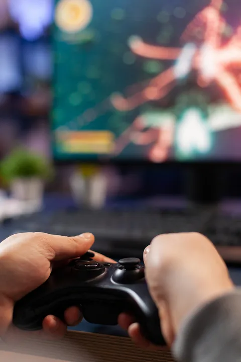 Poster post Perhatikan ini Saat Anak Bermain Game Online