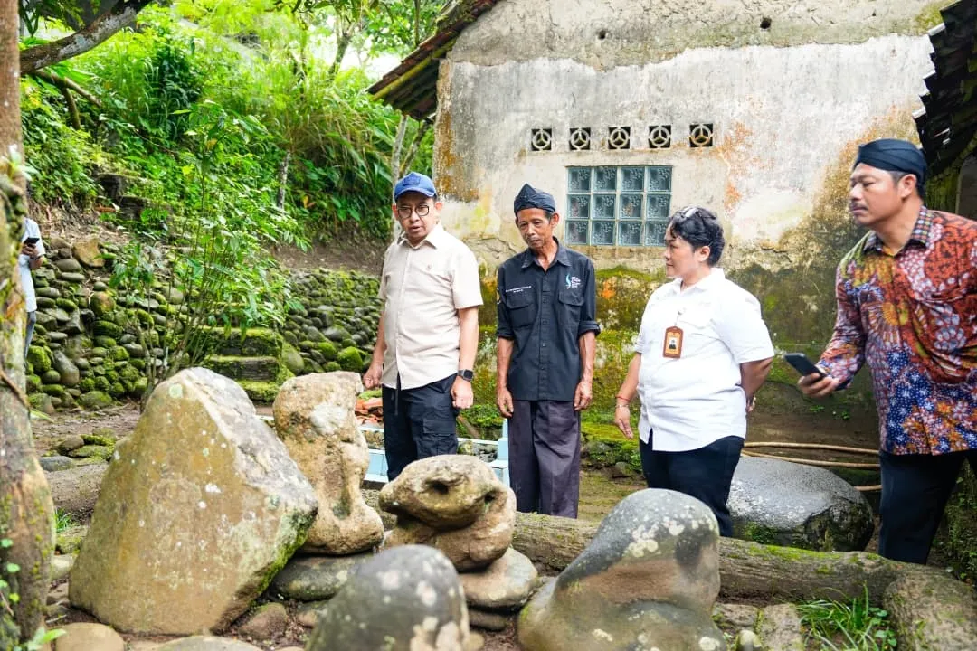 Poster post Relokasi Prasasti Muara Cianten, Upaya Pemerintah Selamatkan Warisan Tarumanegara