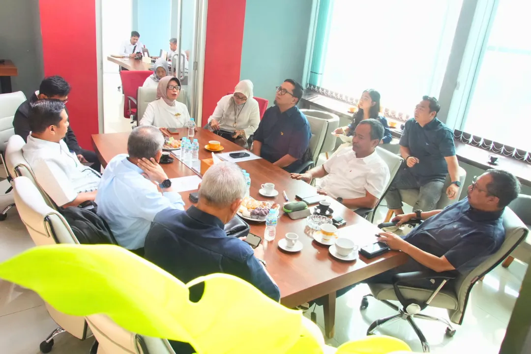 Audiensi Pembahasan Perkembangan Industri Otomotif Tahun 2026, Pengembangan Ekosistem Otomotif dan Manufaktur di Jawa Barat, serta Persiapan Pelaksanaan GIIAS Bandung 2026