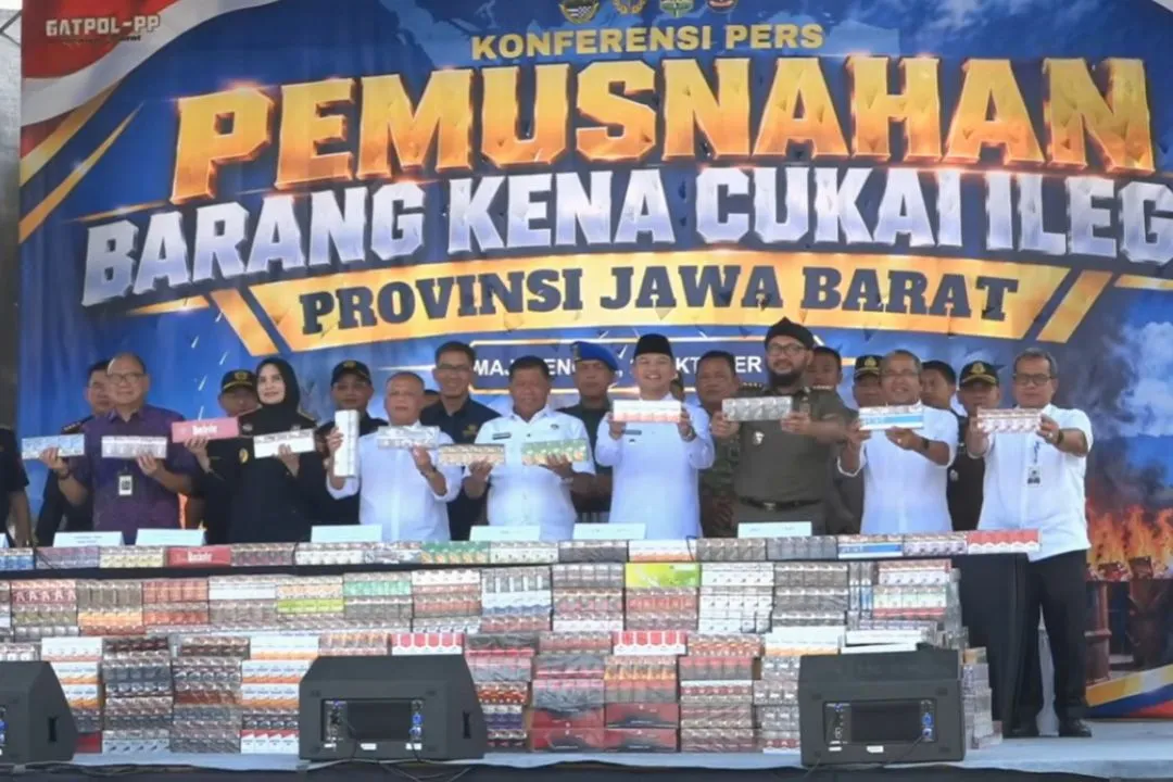 Sinergi Pemprov Jabar dan Bea Cukai Musnahkan 33,89 Juta Batang Rokok Ilegal Senilai Rp50,58 Miliar di Majalengka