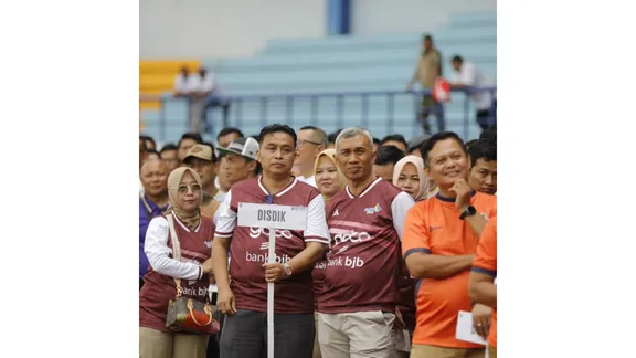 gambar ke-0